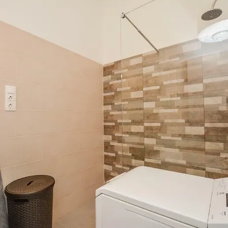 Apartamento Timeless With Free Private Parking