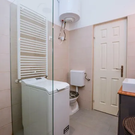 Timeless With Free Private Parking * Budapest