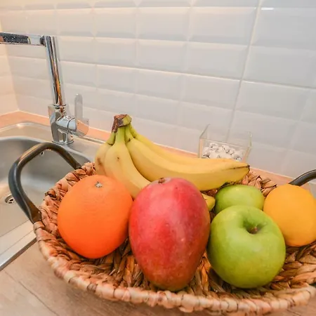 Timeless With Free Private Parking *